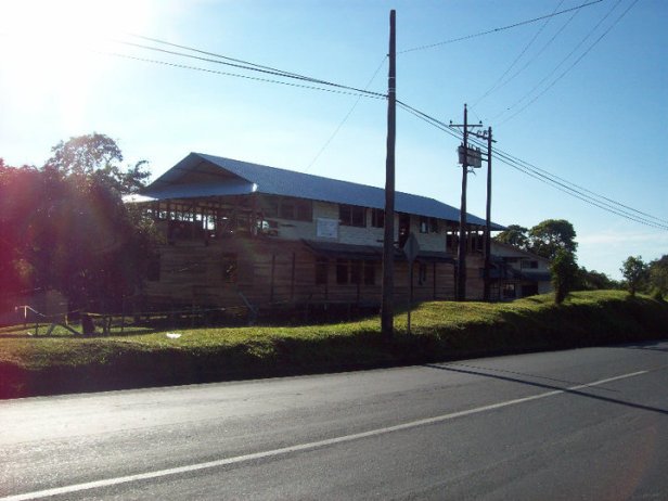 38194_1548419436194_2491063_n