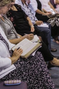 nicole-honeywill-1089689-unsplash